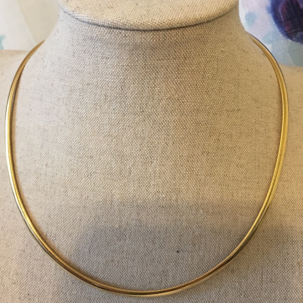 14 kt Omega